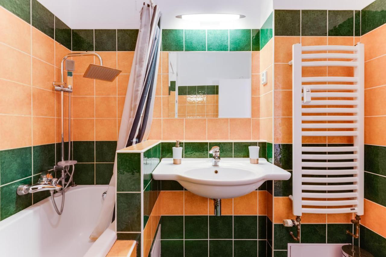 Exclusive Riverside Apartment In The Heart Of Prag Dış mekan fotoğraf