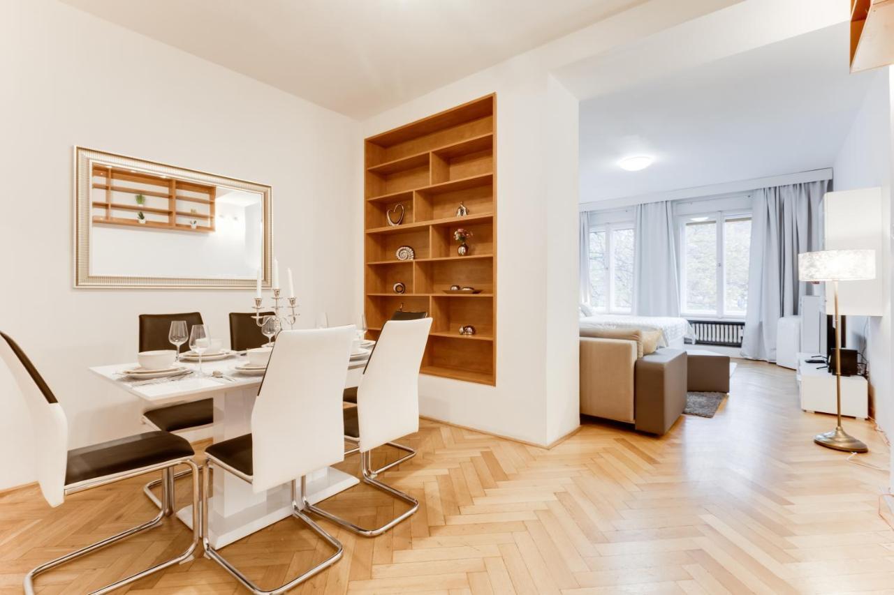 Exclusive Riverside Apartment In The Heart Of Prag Dış mekan fotoğraf